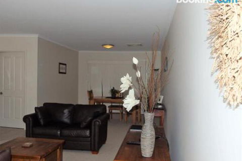 Fairways Bed & Breakfast At Jerilderie - Accommodation Gold Coast 4