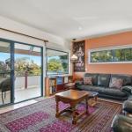 Black Dolphin Beach Penthouse - Accommodation Gold Coast 0