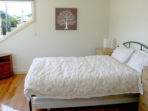 Into Freedom - Accommodation Gold Coast 6