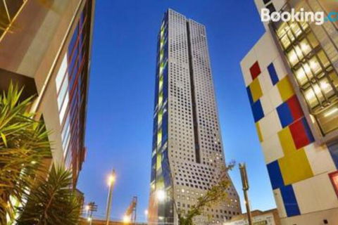 Habitat Complex - Accommodation Gold Coast 2