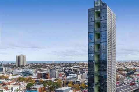 Habitat Complex - Accommodation Gold Coast 0