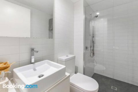 Habitat Complex - Accommodation Gold Coast 7