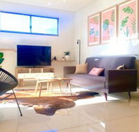 Darwin City Chic Apartment at the KUBE - Gold Coast 4U