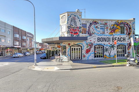 Private 4 Bedroom Beach House In Bondi - Gold Coast 4U 0