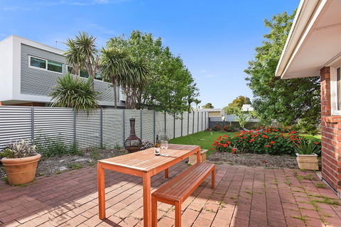 Rosie's - Accommodation Gold Coast 0
