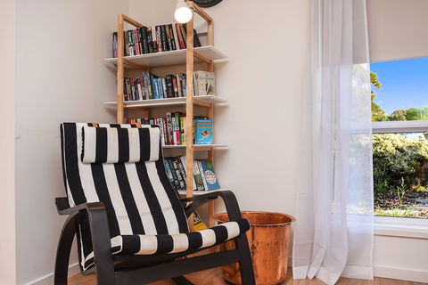 Rosie's - Accommodation Gold Coast 2