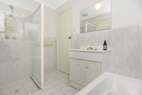 Rosie's - Accommodation Gold Coast 5