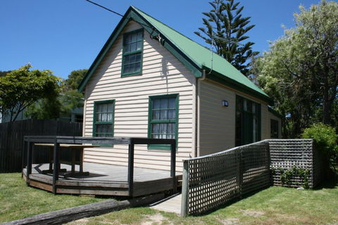 Gaol House Cottages - Gold Coast 4U 1