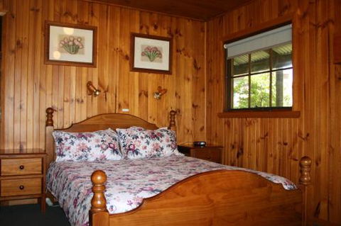 Gaol House Cottages - Gold Coast 4U 2