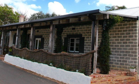 Bakehouse '38 Restaurant & Guesthouse - Accommodation Gold Coast 0