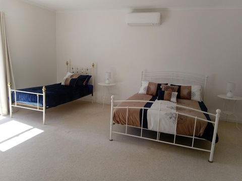 Hilltop Escape B&B - Gold Coast 4U 4