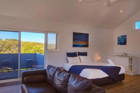 The White House At Wallcliffe Farms - Gold Coast 4U 2