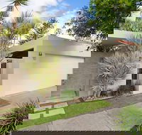 Toby's Beach House - Gold Coast 4U