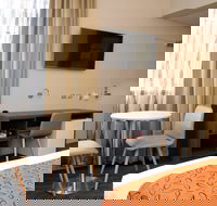 Mercure Orange - Gold Coast 4U