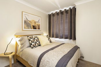 Avalanche 6 - Sophisticated Style & Modern Comfort With A Central Location - Accommodation Gold Coast 0
