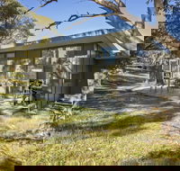 Ecocrackenback 10 'Sustainable chalet close to the slopes.' - Accommodation Gold Coast