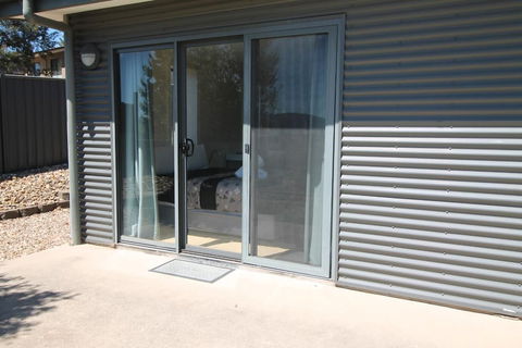 Poley Cow Studio - Accommodation Gold Coast 5