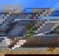 Greenacre Villas Sydney - 1 Gold Coast