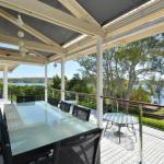 Morisset Bay Waterfront Views Lake House Looking Over Trinity Marina - Accommodation Gold Coast 0