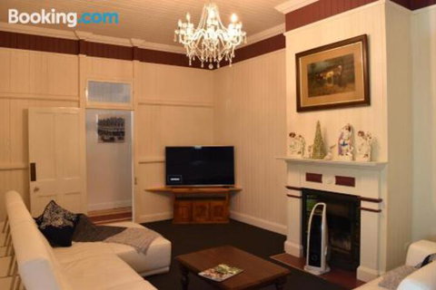 YesterYear On West - Accommodation Gold Coast 3