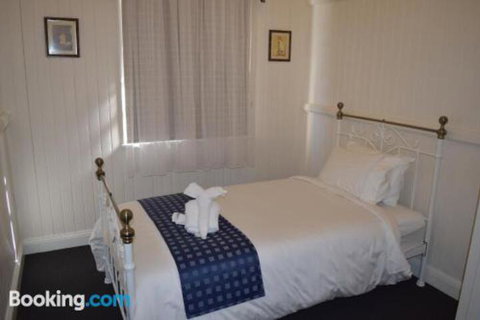 YesterYear On West - Accommodation Gold Coast 7