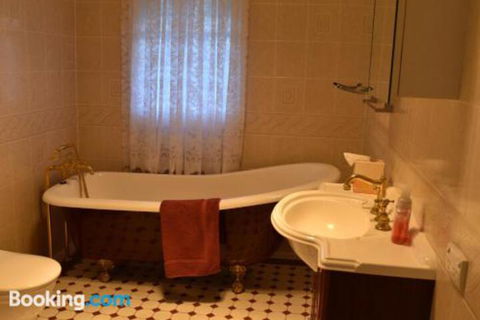 YesterYear On West - Accommodation Gold Coast 2