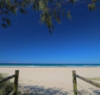 A Deluxe Swim Up Drift Apartments South - Accommodation Gold Coast