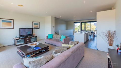 Five Shell - Accommodation Gold Coast 3