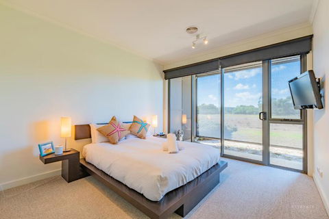 Five Shell - Accommodation Gold Coast 4