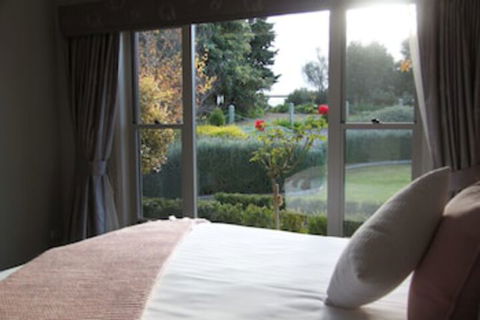BEL MIREN ESSINGTON - Accommodation Gold Coast 0