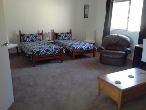 Tree Lodge - Gold Coast 4U 2