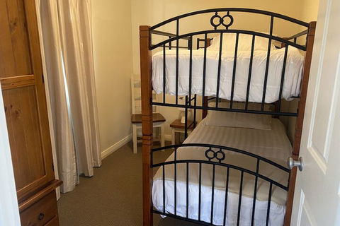 Manyat Peak Cottages - Gold Coast 4U 2