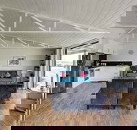 Lagoons Bay Garden Pavillion 2 - Accommodation Gold Coast