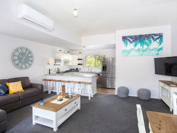 Fairway Haven Getaway - Accommodation Gold Coast 2