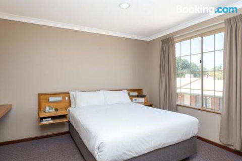 MIDAS MOTEL KALGOORLIE - Accommodation Gold Coast 2