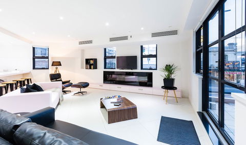 MADDISON, 3BDR Port Melbourne Apartment - Accommodation Gold Coast 1