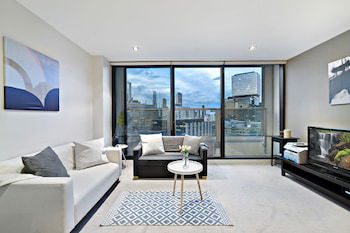 MIRANDA, 1BDR Docklands Apartment - Accommodation Gold Coast 0