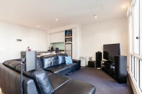 CLAUDE, 2BDR Melbourne Apartment - Accommodation Gold Coast 0