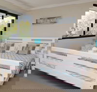 Khione 1 - Modern  spacious with views towards Lake Jindabyne  the mountains beyond - Accommodation Gold Coast