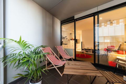 CLARK, 1BDR Melbourne Apartment - Accommodation Gold Coast 0