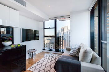 LOGAN, 2BDR Melbourne Apartment - Accommodation Gold Coast 0