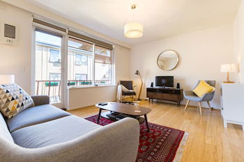 ROSIE, 2BDR St.Kilda Apartment - Accommodation Gold Coast 0