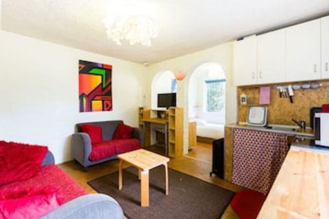 REID, Fitzroy Studio Apartment - Accommodation Gold Coast 0
