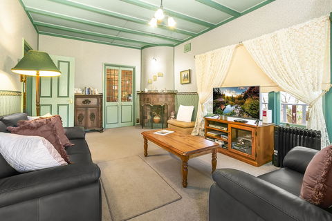 Ambrose Cottage Front Apt - Gold Coast 4U 2