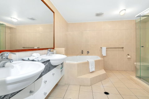 Arlington Apartments - Accommodation Gold Coast 6