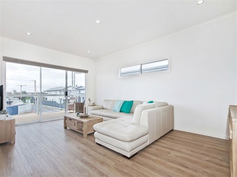 Seas The Day - Accommodation Gold Coast 0