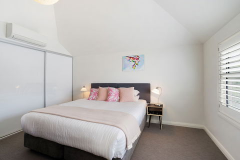 Newcastle Executive Homes - Veda House - Accommodation Gold Coast 2