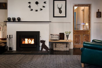 Aysgarth - Accommodation Gold Coast 0