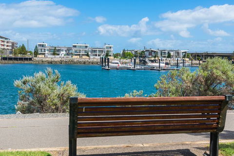 Port Adelaide Harbourside Home - Accommodation Gold Coast 3