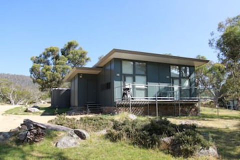 Ecocrackenback 5 'Sustainable Chalet Close To The Slopes - Accommodation Gold Coast 0